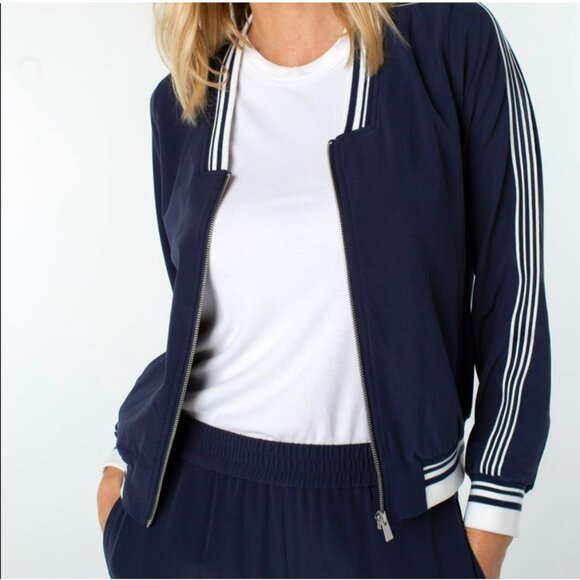 Liverpool Ladies Navy & White Tracksuit Size XS - Picture 2 of 12